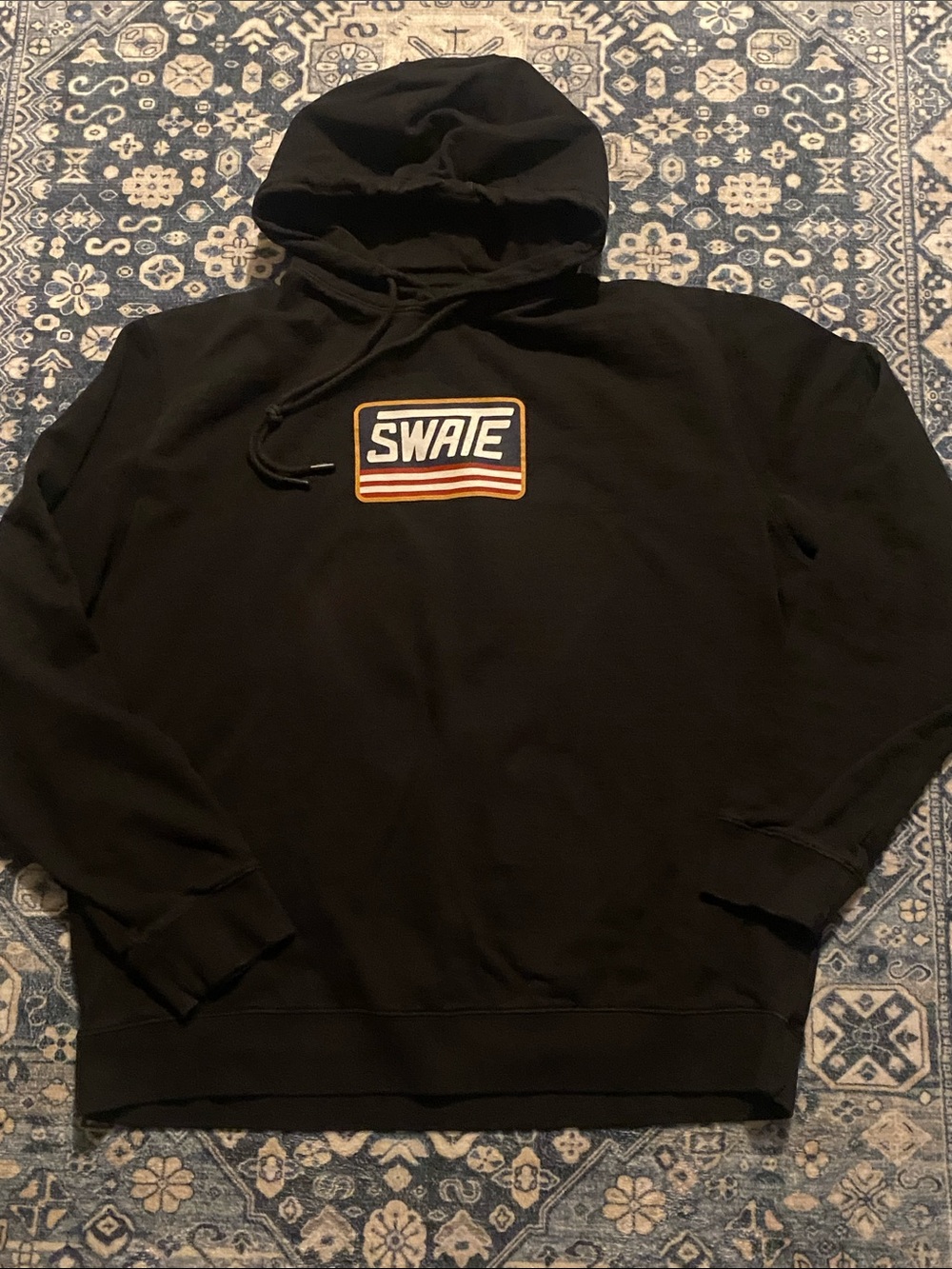 Swate Black Pullover Hoodie with Retro Stripe Logo Men’s Size XL -